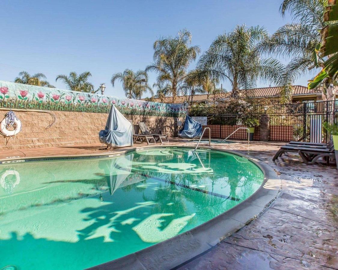 Quality Inn Hemet - San Jacinto Exterior photo
