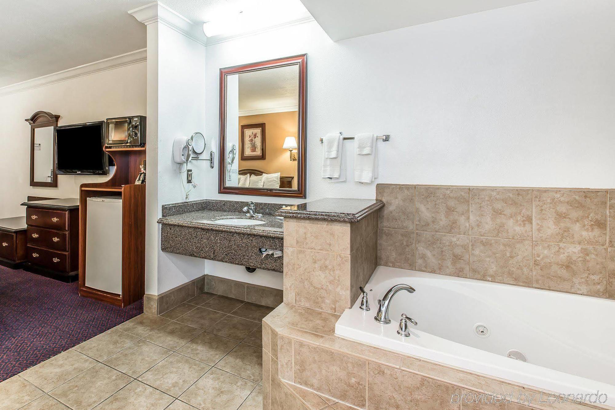 Quality Inn Hemet - San Jacinto Exterior photo